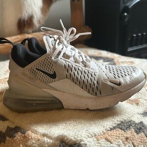 Nike Air 270 Sneakers